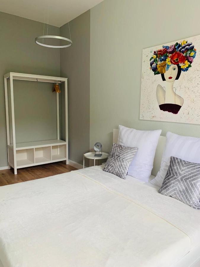 Family Apartment Wiesbaden Buitenkant foto